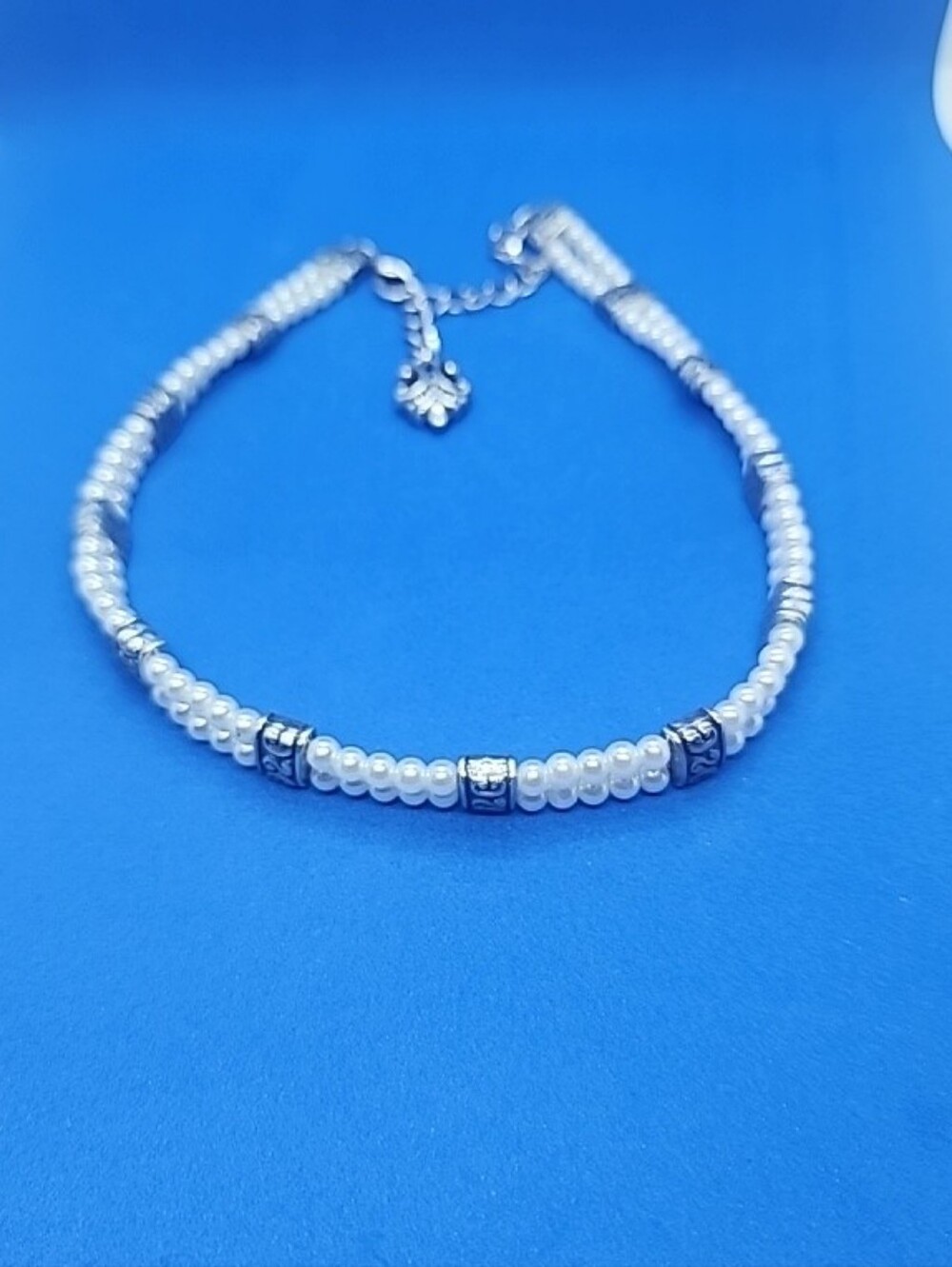 BRIGHTON LADY JANE SILVERClassic White Pearl Beaded Bracelet with Silver Accents